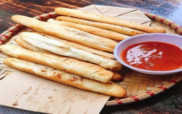 Bánh Mì Que Pate Hải Phòng & Chè - Cô Hạnh - Thành Công