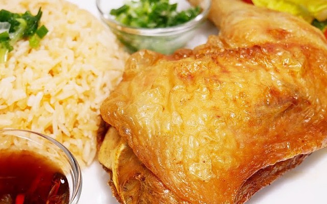 Quán Cơm Gà Xối Mỡ Ba Đình - Lê Thúc Hoạch