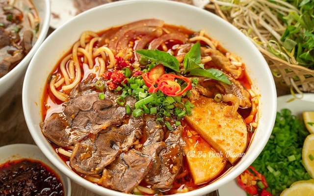 Trịnh - Bún Bò Huế - Nghĩa Tân