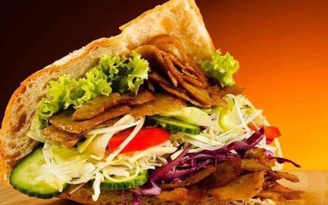 Bánh Mì Thổ Nhĩ Kỳ Linh Kebab - 240 Cách Mạng Tháng Tám