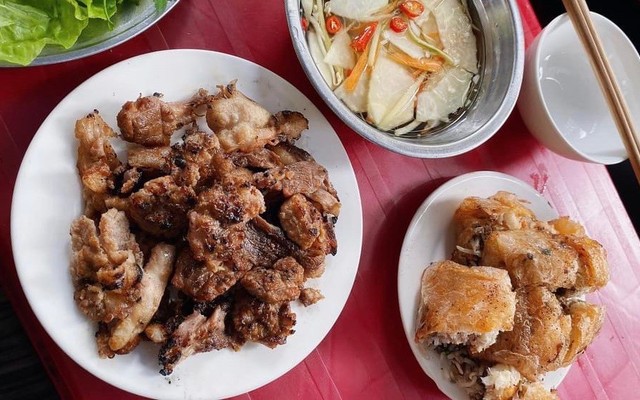 Cô Đào - Bún Chả Cột Đèn Cơ Sở 2 - 156 Hồ Sen