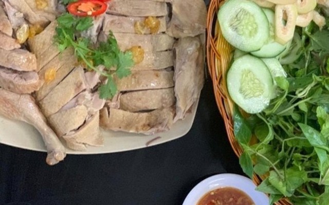 Quán Cúc - Thịt Vịt & Tiết Canh Vịt - Cầu Đỏ