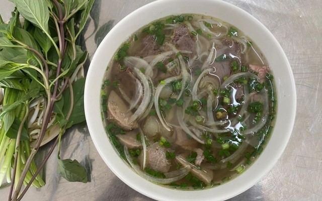 Bún Bò Huế & Phở 61 - Lũy Bán Bích