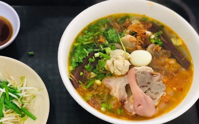 Quán 125 - Bánh Canh & Bún Riêu - Xóm Đất
