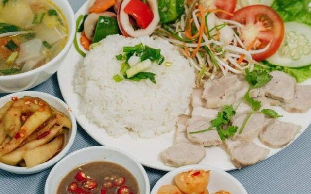 Cơm Tấm Hưng An - Cơm - Huỳnh Mẫn Đạt