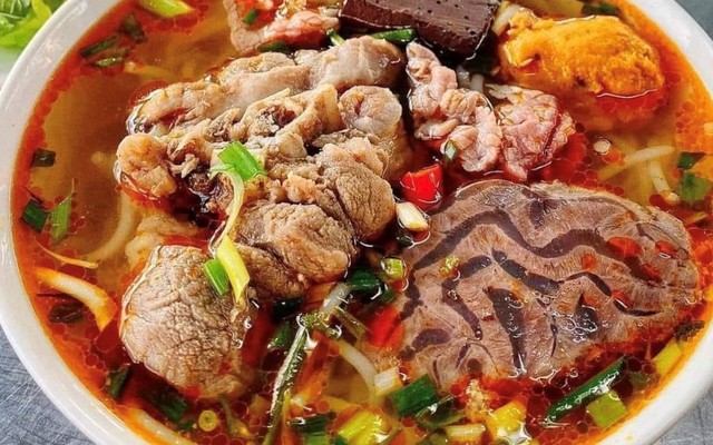 Bún Bò Huế - Anh Hai Lúa