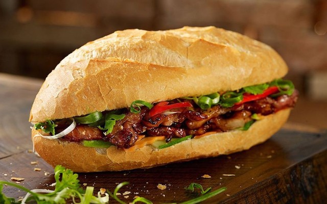 Cô Lộc - Bánh Mì Thịt Nướng