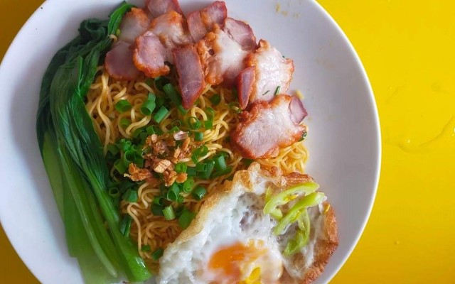 Quán Bà Sáu 36 - Mì Lắc Cay & Trà Sữa - Tân Kỳ Tân Quý