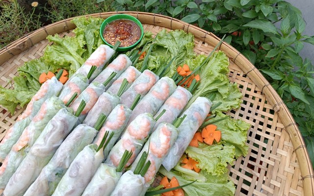 Cuốn Đủ Thứ - Chuyên Các Món Cuốn & Gỏi - Đường Số 1