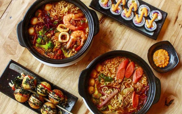 Chú Hề - Mì Cay & Ăn Vặt