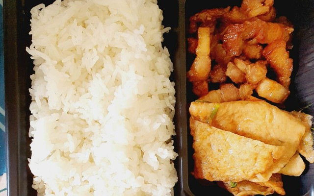 Tiệm Mẹ Bon Cơm Sườn - 38 Trung Kính