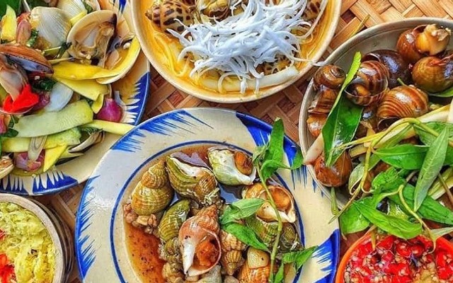 ỐC ĐÊM 68 - Cách Mạng Tháng 8