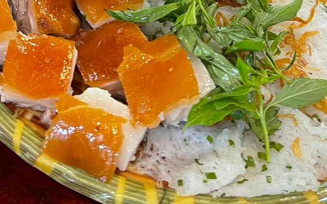 Quán Phương Vy - Heo Sữa Quay - Phạm Văn Đồng