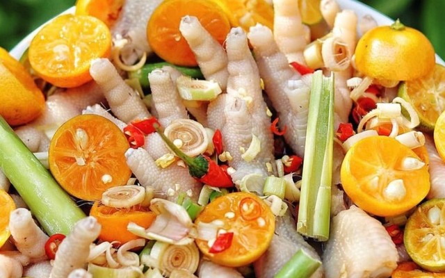 Chicken Feet - Chân Gà Sả Tắc - Lê Văn Thiêm