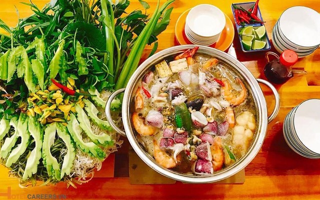 Bảy Vui Dĩ An - Chân Gà Xả Tắc & Ăn Vặt