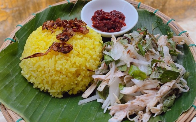 Cơm Gà Dì Năm - Phan Châu Trinh