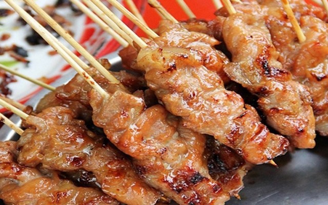 Nhi Cao - Xiên Heo Nướng & Bánh Mì Bơ Tỏi - Dương Quảng Hàm