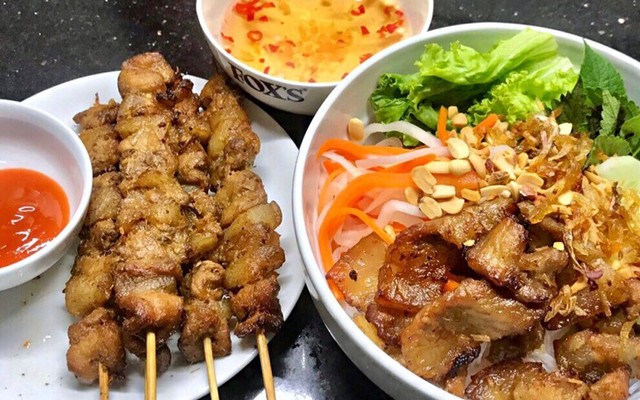 Thuý Hạnh - Bún Thịt Nướng & Bánh Ướt - Mã Lò