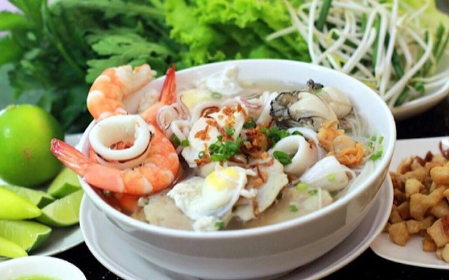 Hủ Tíu Mực Cô Út Miền Tây - Hoàng Diệu