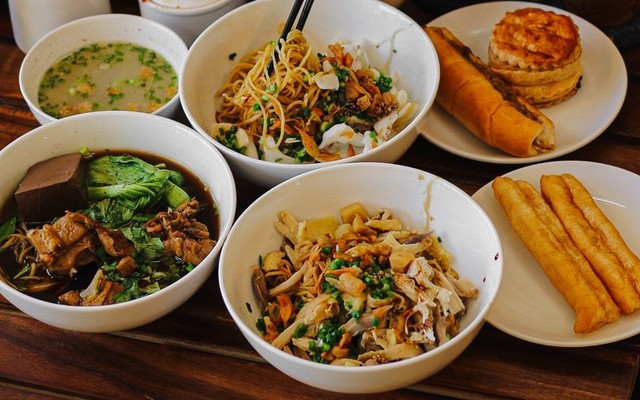 Mì Gà Cá Quốc Anh - Cao Văn Lầu