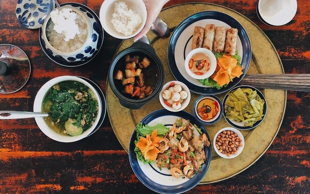 BẾP NHÀ HẰNG - Cơm Văn Phòng - Vương Thừa Vũ