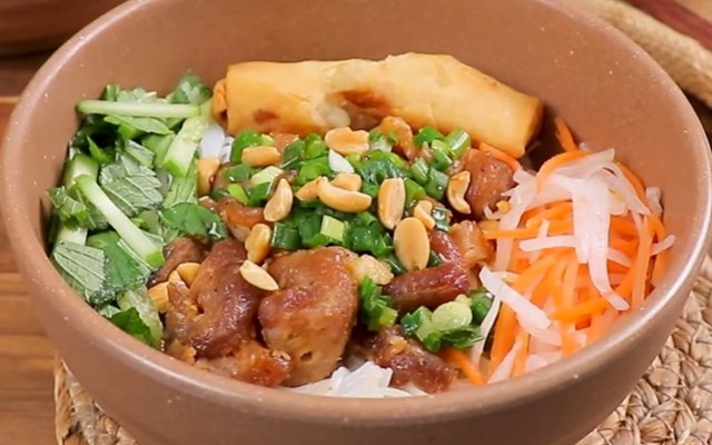 Bún Thịt Nướng - Bánh Hỏi Thịt Nướng Cherry 3