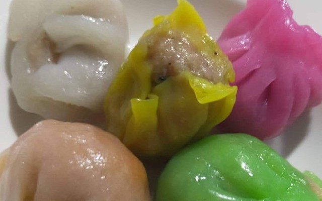 Ăn Vặt Bé Dâu - Há Cảo Ngũ Sắc