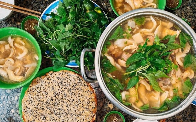 Lẩu Gà Lá É Chi Nhánh Tao Ngộ 2 Đà Lạt - Man Thiện