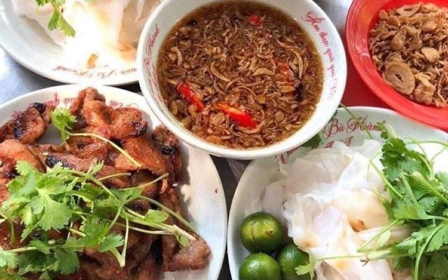 Bánh Cuốn Bà Hoành - Văn Cao