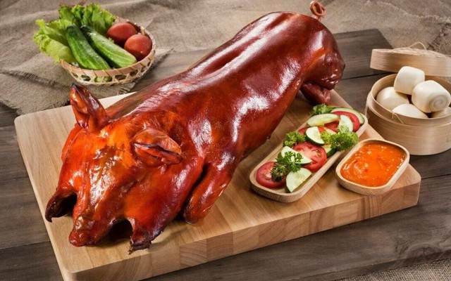 Tiệm Quay Bạch Đằng - Bánh Mì & Heo Quay