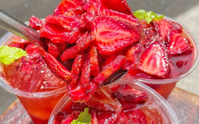 Mộc Tea - Trà Dâu & Trà Bí Đao - Trương Chí Cương