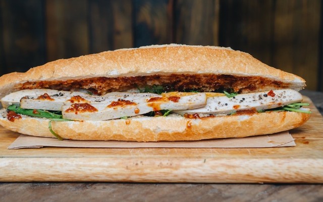 Bánh Mì Xíu - 51 Trần Bạch Đằng