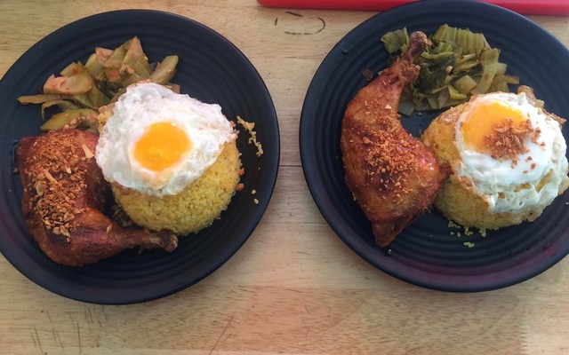 Cơm Gà A Mỡ 545 - Lũy Bán Bích