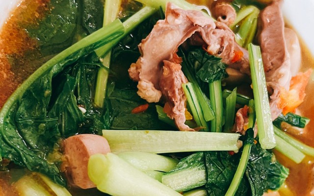 Nguyên Anh - Bánh Mỳ Sốt Vang & Mỳ Tim Bầu Dục Chua Cay - Nguyễn Công Trứ