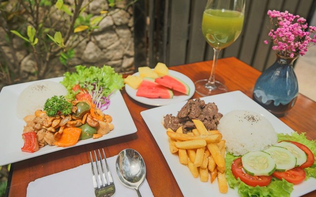 1 Nhà Cafe - Trần Phú