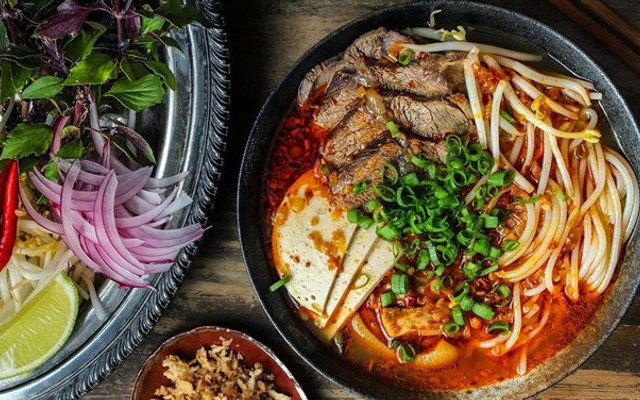 Bún Bò Huế Vỹ Dạ - Bùi Hữu Nghĩa