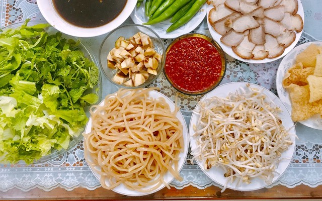 Cao Lầu Thuỳ - Shop Online - Chi Nhánh 2