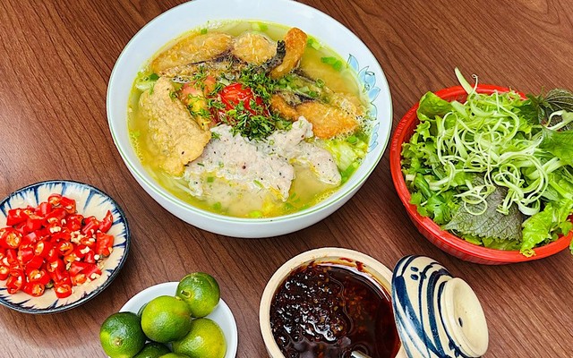 Bún Cá Trắm Gia Truyền Cô Hương Béo - Nguyễn Thị Minh Khai