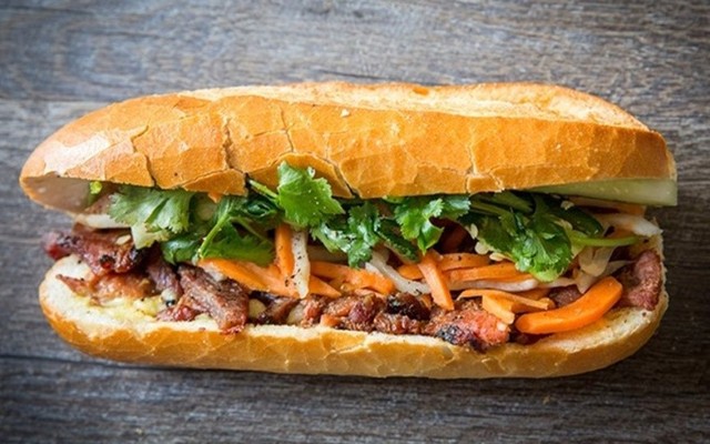 Bánh Mì Heo Ngố - 645 La Thành