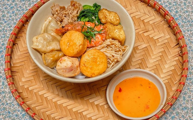 Bếp Mẹ Bun - Mì Thái Chua Cay - Âu Cơ