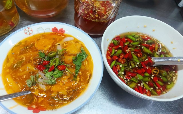 BÁNH CANH NAM PHỔ - BÀ VINH
