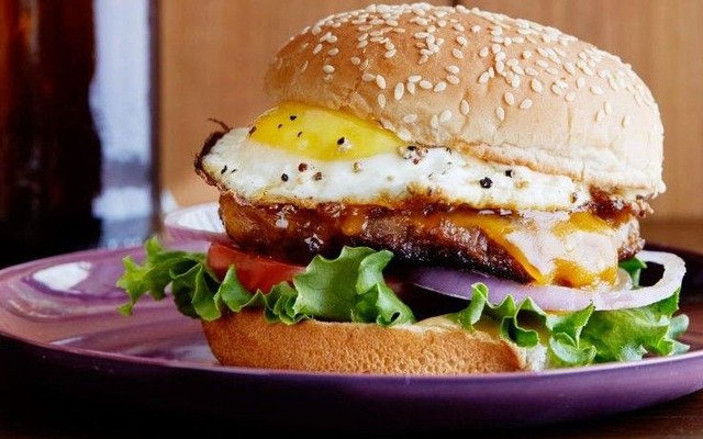 BÁNH MÌ & CÀ PHÊ - TRUNG DŨNG