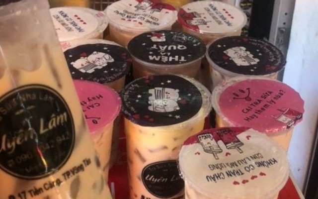 Uyên Lâm - Trà Sữa & Ăn Vặt - 17 Tiền Cảng