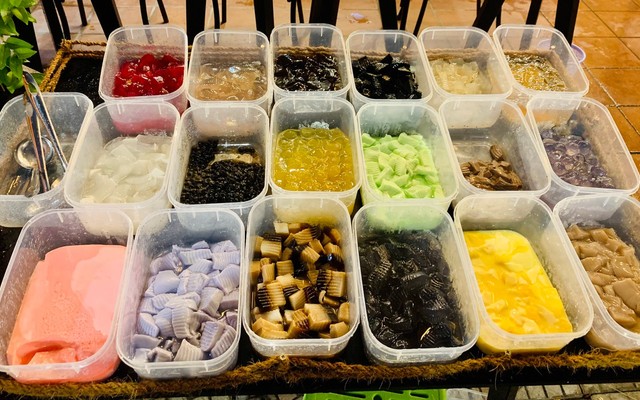 Quán Chị Em - Phở Sắn & Gỏi Đu Đủ Ty Thy