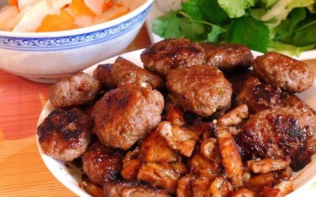 Nhất Phẩm - Bún Chả Gia Truyền Hà Thành - Hàng Bông