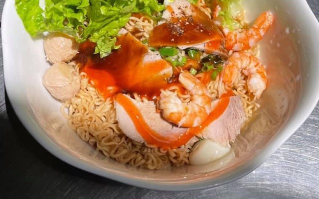 Hủ Tiếu Cô Lan - Huỳnh Tấn Phát