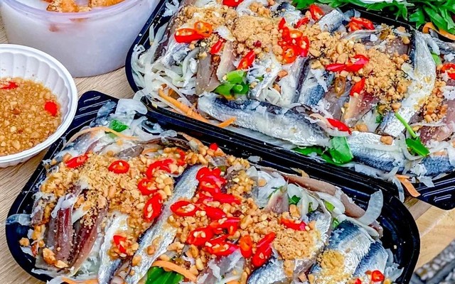 Gỏi Cá Trích Cô Năm - Gỏi Và Cháo - Võ Thành Trang