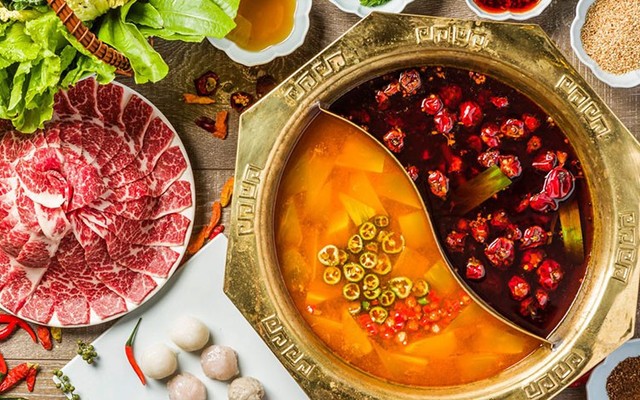 Lẩu Tứ Xuyên & Gà Tiềm Cô Mã - 318 Võ Văn Hát