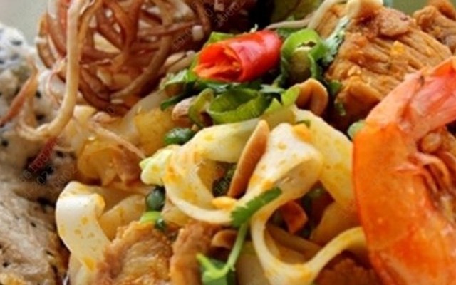 Cà Ri Gà & Mì Quảng - Bánh Bao Ngự Uyển 