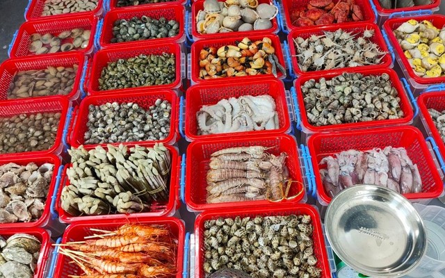 Ốc Tươi Ngon - Ốc Hương Trứng Muối & Ốc Móng Tay Bơ Tỏi - Khâm Thiên